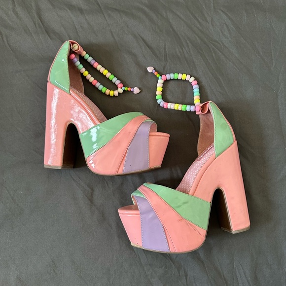 Rare Discontinued Dollskill Sugar Thrillz Vintage pink candy platforms - Picture 2 of 8